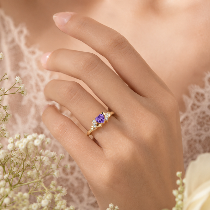 Personalisierter Geburtsstein-Herzring aus vergoldetem Silber für Damen-2