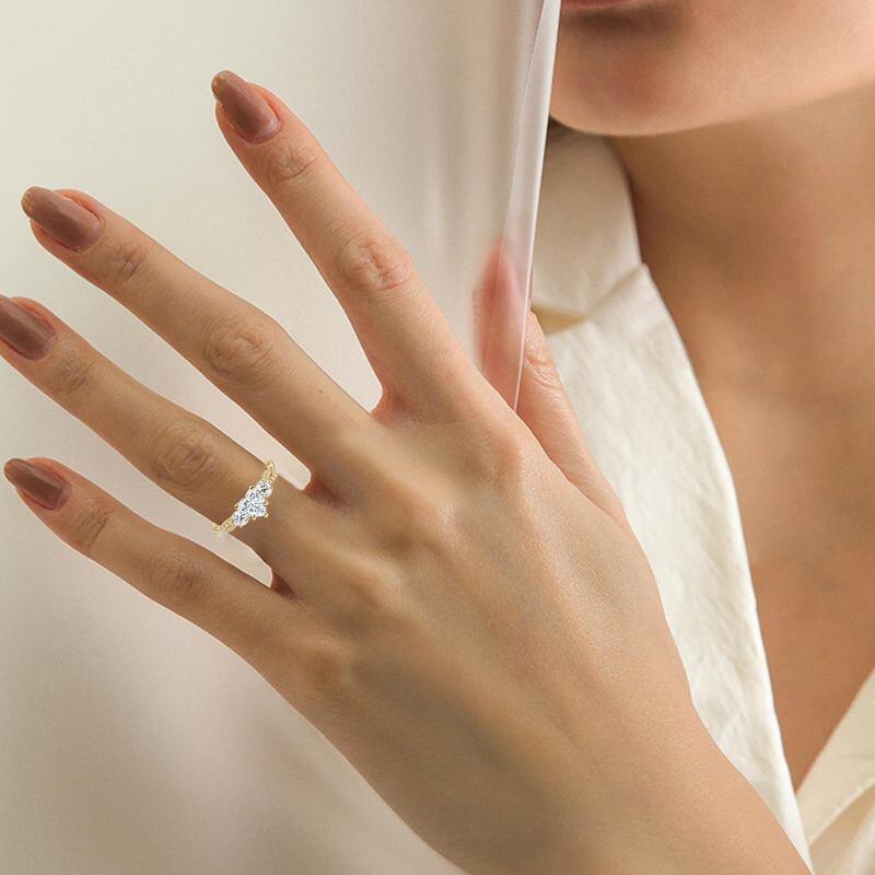 Bague de fiançailles en or 10K avec moissanite taillée en cœur-3