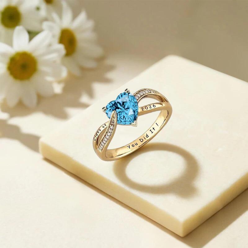 Anillo de Clase con Piedra de Nacimiento Personalizado y Diseño en Forma de Corazón de Oro de 10K-2
