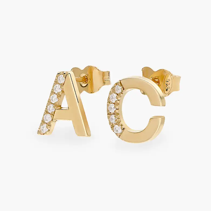 Boucles d'oreilles puces personnalisées en or 18 carats avec diamant de laboratoire et initiale, pour femmes-1