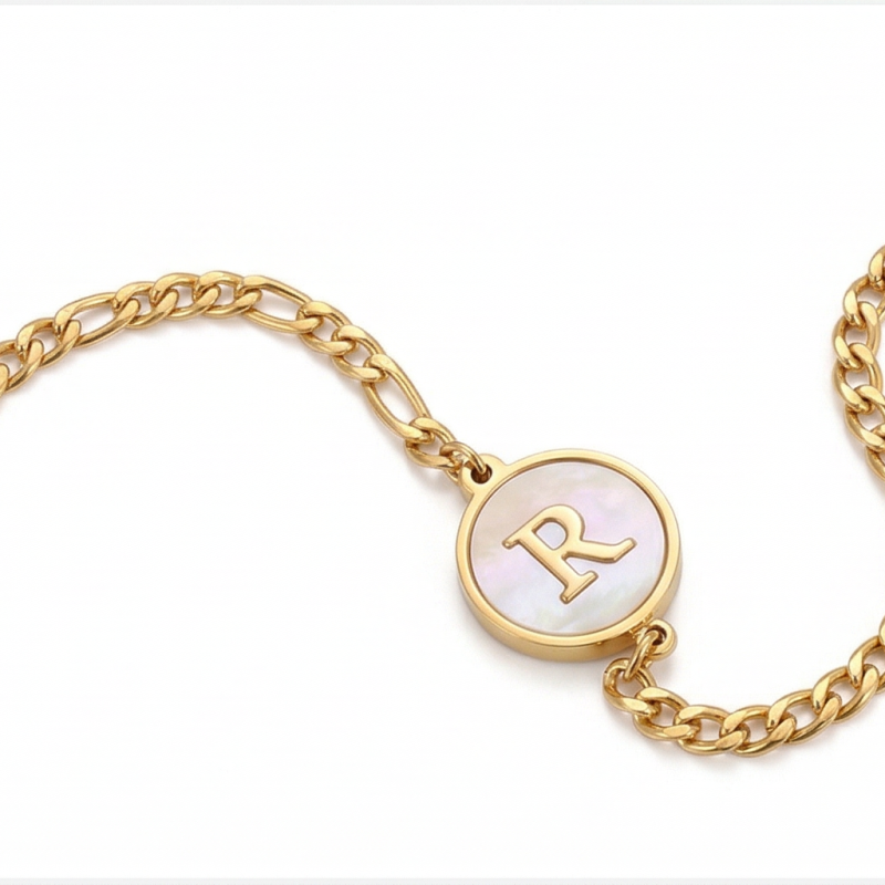 Pulsera con dije de ópalo y inicial personalizada en oro de 14 quilates para mujer.-4