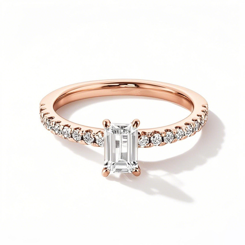 Anillo de compromiso personalizado de oro rosa de 10 quilates con diamante cultivado en laboratorio de talla esmeralda-18