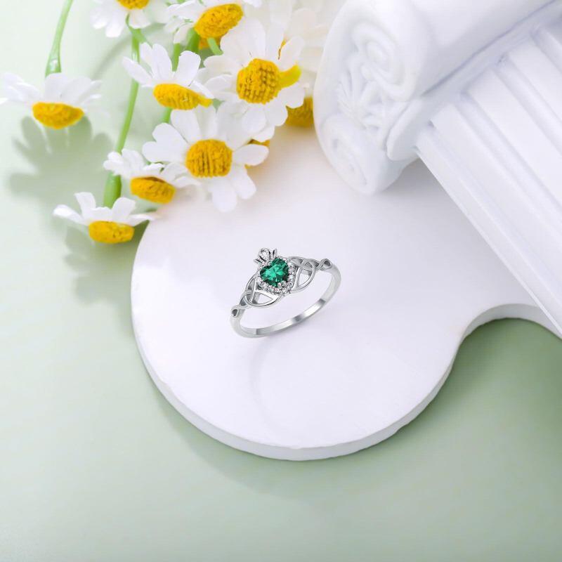 Obrączka Claddagh Promise z 14-karatowego różowego złota z brylantami w szlifie serca o masie od 1 do 6 ct i wadze 0,1 ct.-3