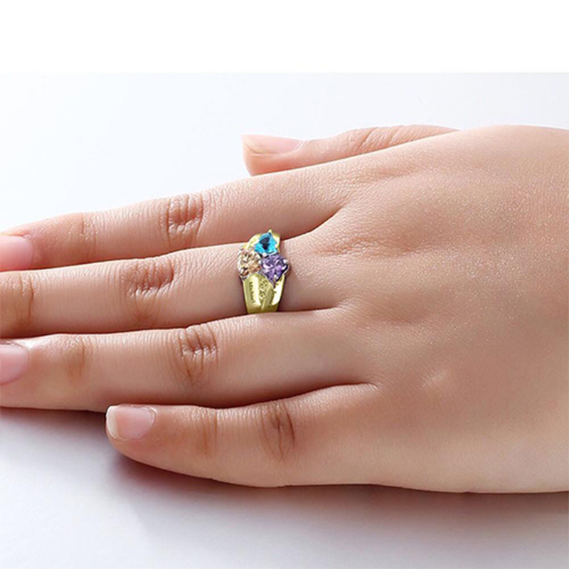 Anillo clásico personalizado con nombre y cristal en oro rosa de 18 quilates-2