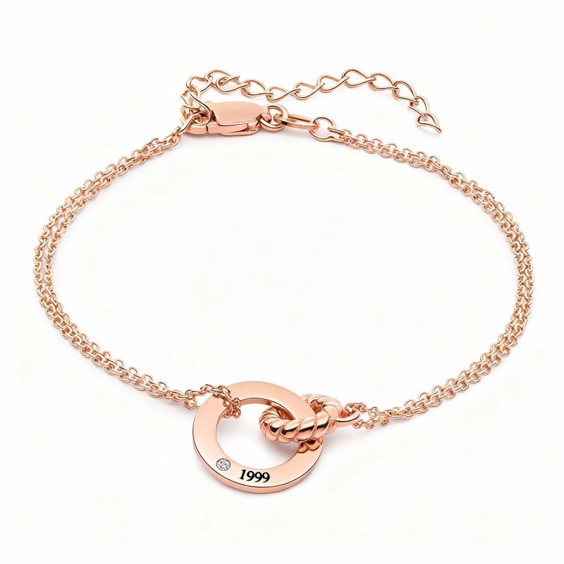 Bracelet à breloques en or rose 18 carats avec zircon cubique et gravure personnalisée-1