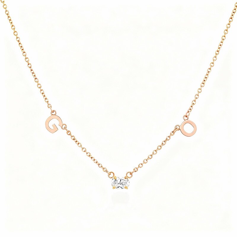 Collar con colgante de inicial personalizada con diamantes de laboratorio en oro rosa de 18 quilates-1