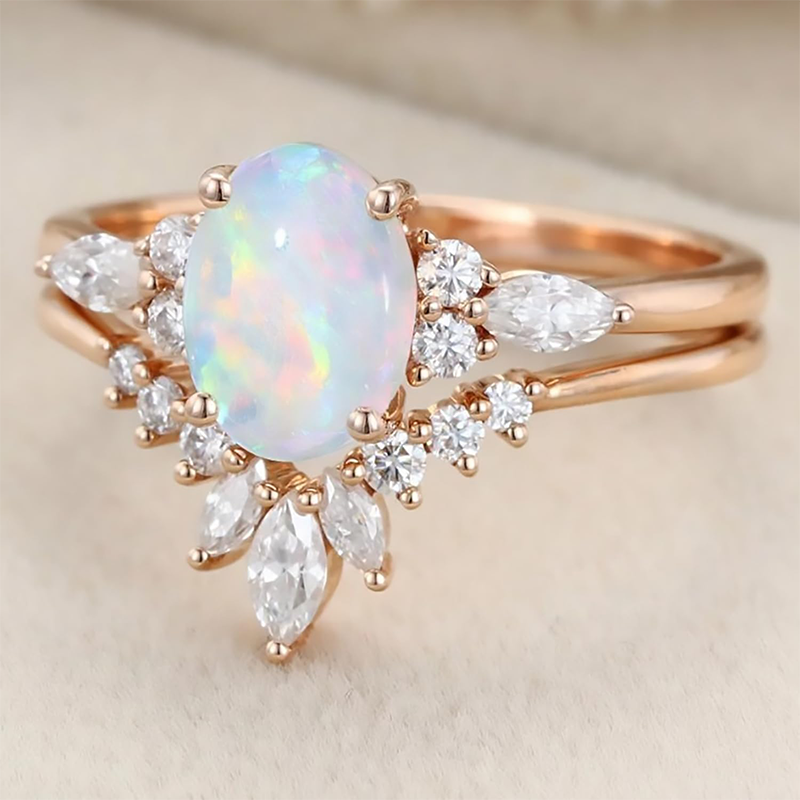 Ring aus 14-karätigem Roségold mit Opal und Moissanit-2