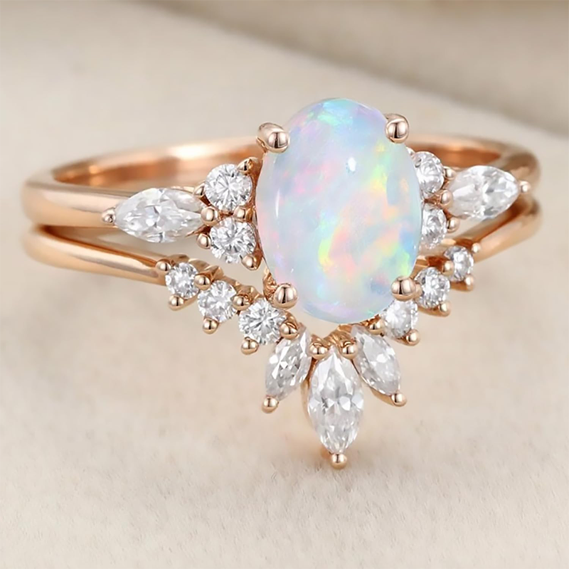 Ring aus 14-karätigem Roségold mit Opal und Moissanit-3