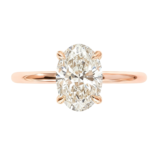 Anillo de compromiso solitario personalizado de oro rosa de 10 quilates con diamante cultivado en laboratorio de talla ovalada.