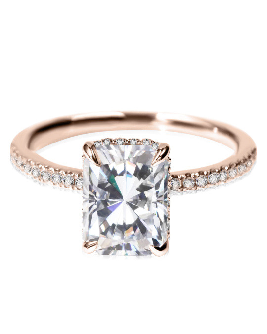 Anillo de bodas de moissanita cuadrada de forma princesa en oro rosa de 10 quilates