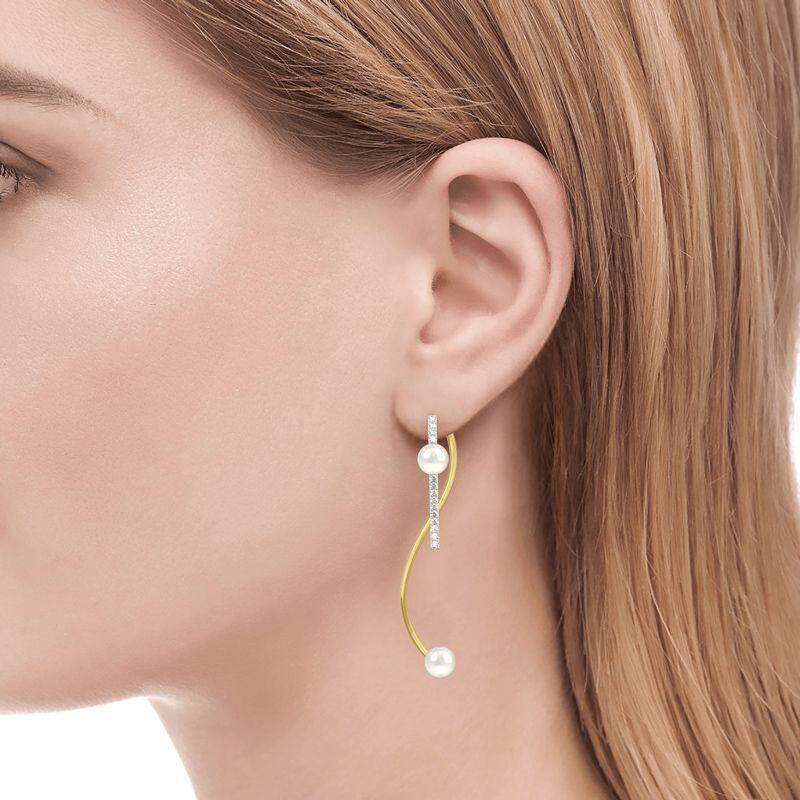 14Kツートンカラーの円形モアッサナイトとパールのドロップイヤリング（女性用）-3