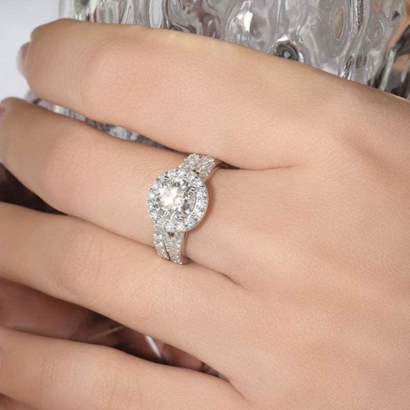 10K White Gold 1 to 6 CT Round Cut Moissanite Bridal Set-2