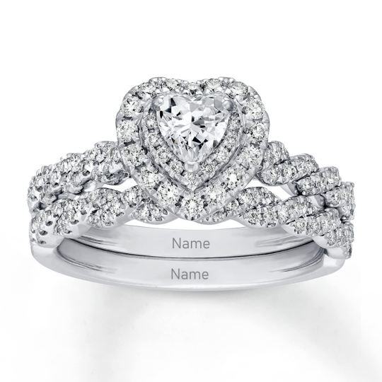 Bague de fiançailles en or blanc 10 carats avec gravure personnalisée et moissanite en forme de cœur 2 carats