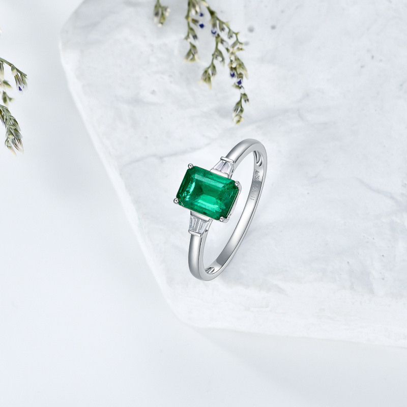 Anillo de compromiso de oro blanco de 18 quilates con esmeralda talla princesa de 2 a 7 quilates-6
