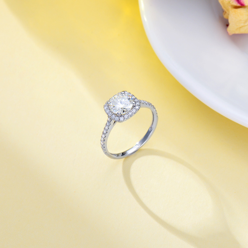 Anillo de compromiso de moissanita en forma circular de oro blanco de 14 quilates-7