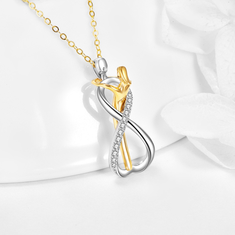 Collar con colgante de abrazo de oro blanco de 14 quilates y oro amarillo-4