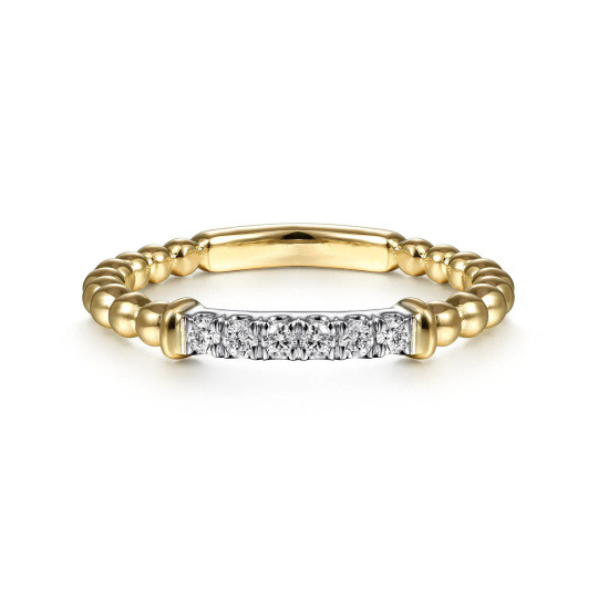 Stapelbare ring van 10 karaat witgoud en geelgoud met ronde geslepen moissanite.