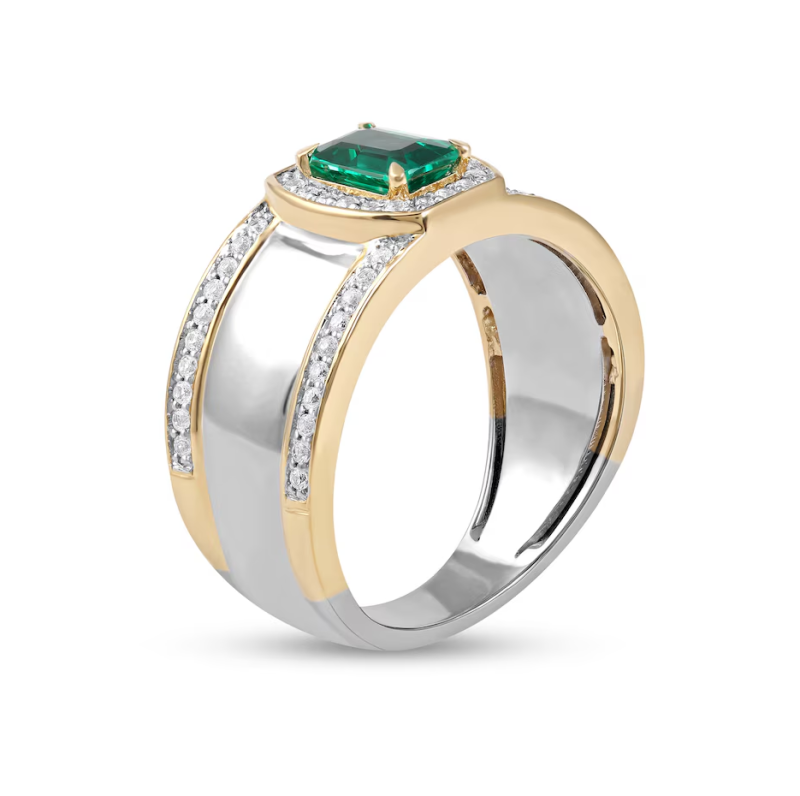 Entdecken Sie unseren atemberaubenden Herrenring aus 14K Gold, der mit einem auffälligen Halo-Design verziert ist, das mit kultivierten Diamanten und Smaragden in Weiß- und Gelbgold geschmückt ist. Dieser raffinierte Ring verkörpert außergewöhnliche Handwerkskunst mit seiner makellosen Politur, seinem Schnitt und seiner Symmetrie und ist somit das perfekte Accessoire für den modernen Gentleman.-3