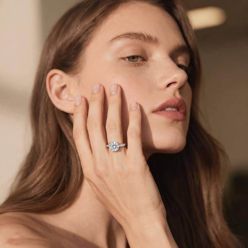 Bague de fiançailles personnalisée en or blanc 10 carats avec diamant rond de laboratoire, forme tulipe inspirée par la nature-2