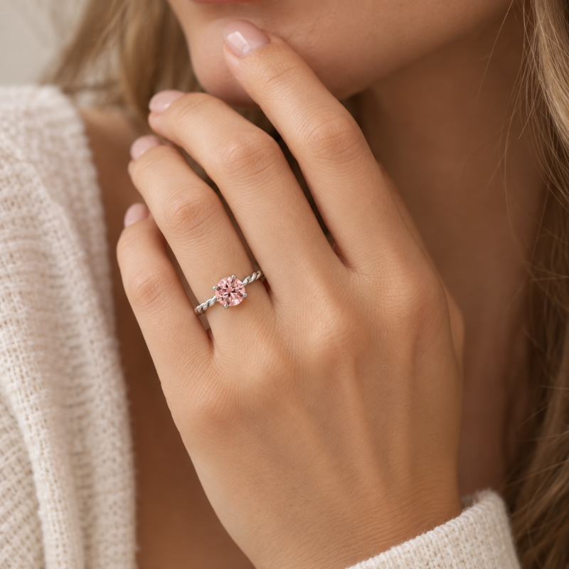 Anillo de compromiso solitario de morganita rosa de talla redonda en oro blanco de 10 quilates-2