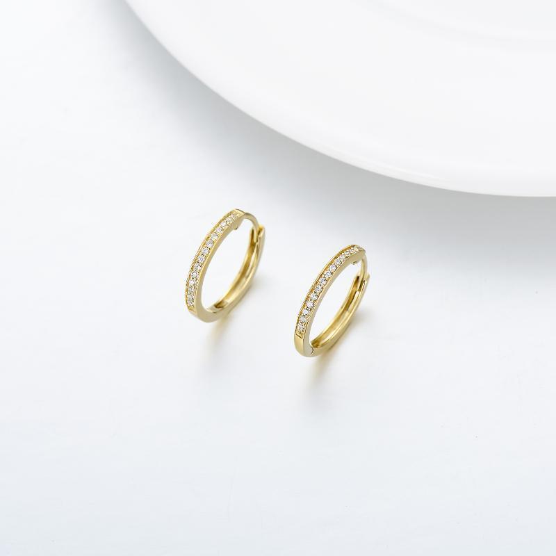Pendientes de aro redondos de oro de 9 quilates con moissanita de forma circular-3