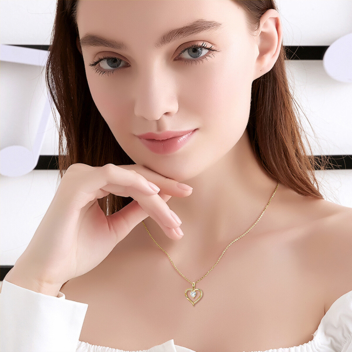 9K Gold Heart Shaped Cubic Zirconia Heart Pendant Necklace-2