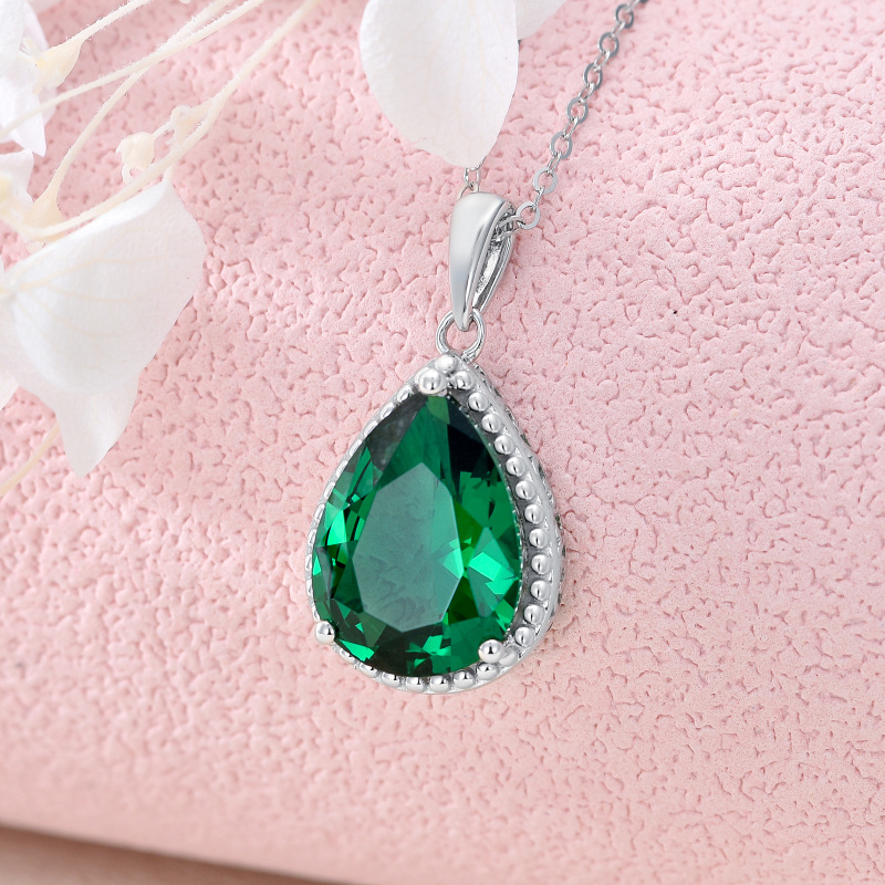9K White Gold Pear Shaped Emerald Pendant Necklace-3