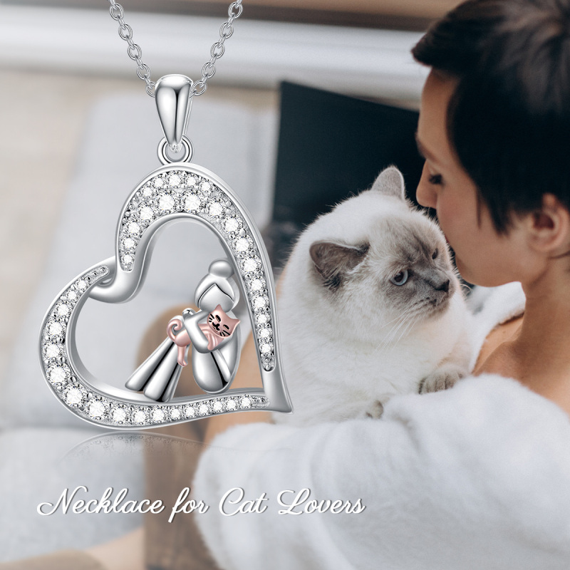 Collar con colgante de gato y niña en plata de ley con circonitas en forma de corazón en dos tonos-3