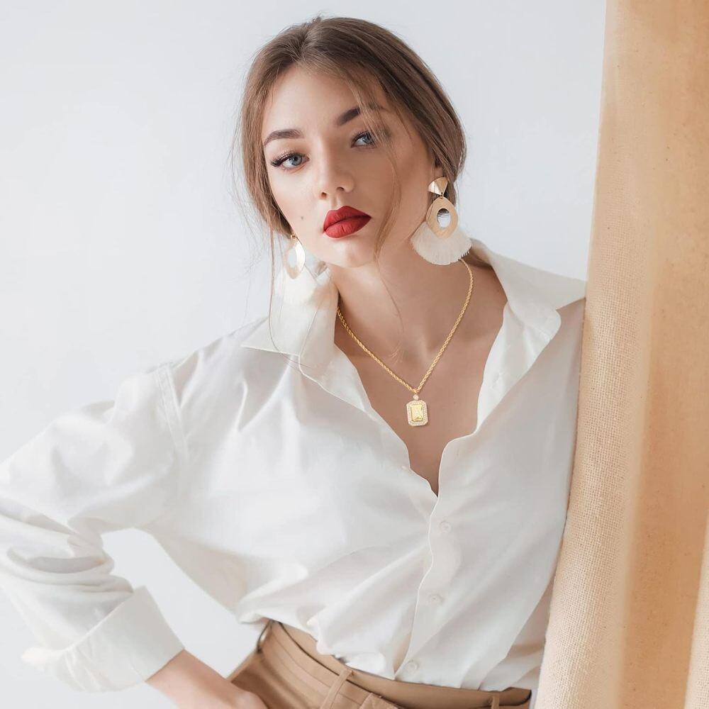 Collar con barra y letra inicial personalizada en plata vermeil y oro para mujer-2