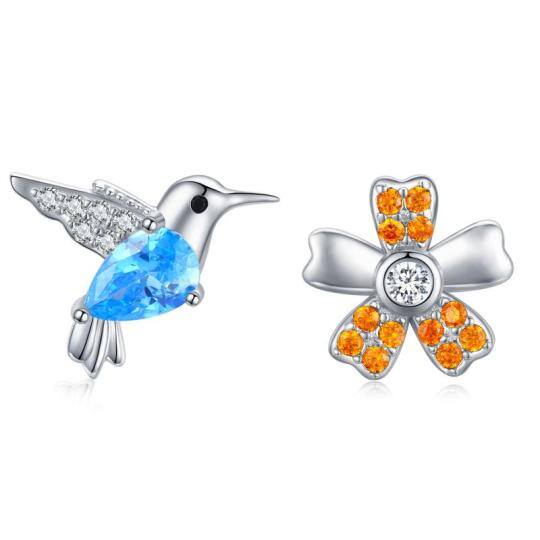 Orecchini a bottone in argento sterling con zirconi cubici e margherita a forma di colibrì