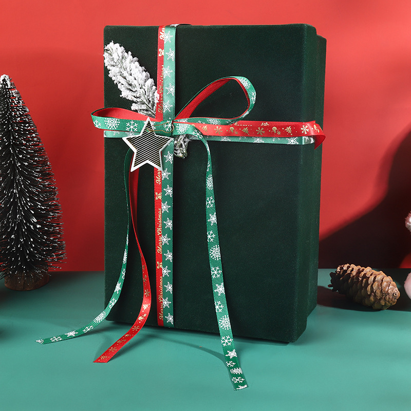 Merry Christmas Velvet Gift Box for Family Friends-3