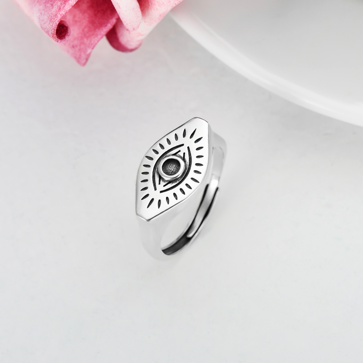 Sterling Silver Devil's Eye Signet Ring-3