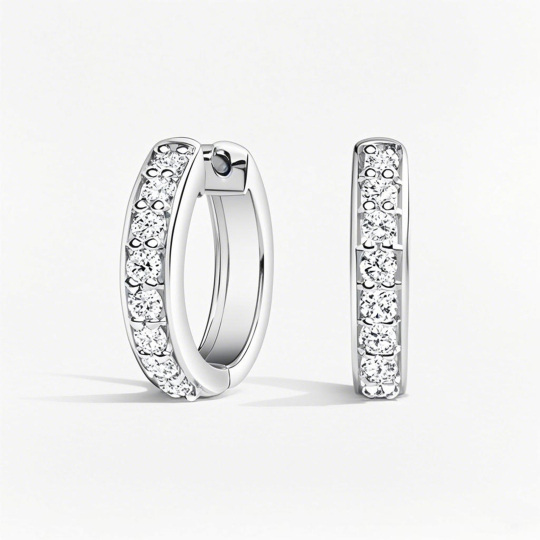Kolczyki koła z białego złota 14K o masie 0,25 CT.T.W. z diamentami