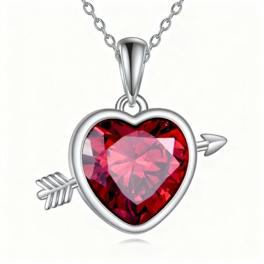 Collar con colgante de flecha y corazón de circonita cúbica en oro blanco de 10 quilates