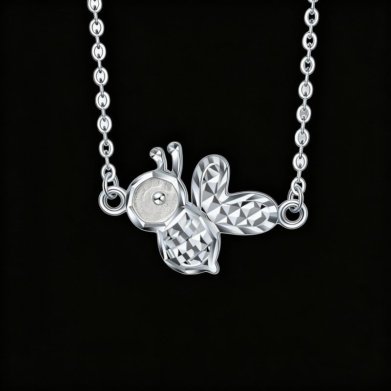 Colar com pendente de abelha em ouro branco 10K-14