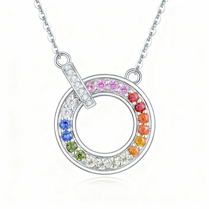 Collar con colgante de círculo de circonita cúbica en oro blanco de 10 quilates-17