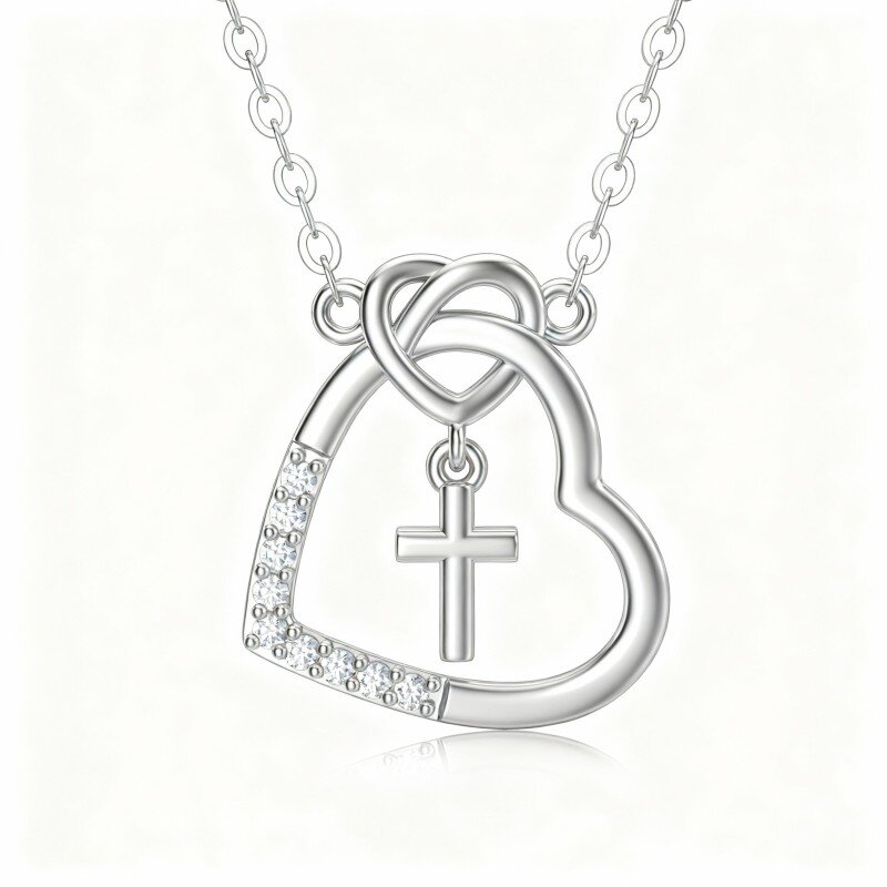 Colar com pendente de cruz e coração em ouro branco 10K com zircónias cúbicas-19