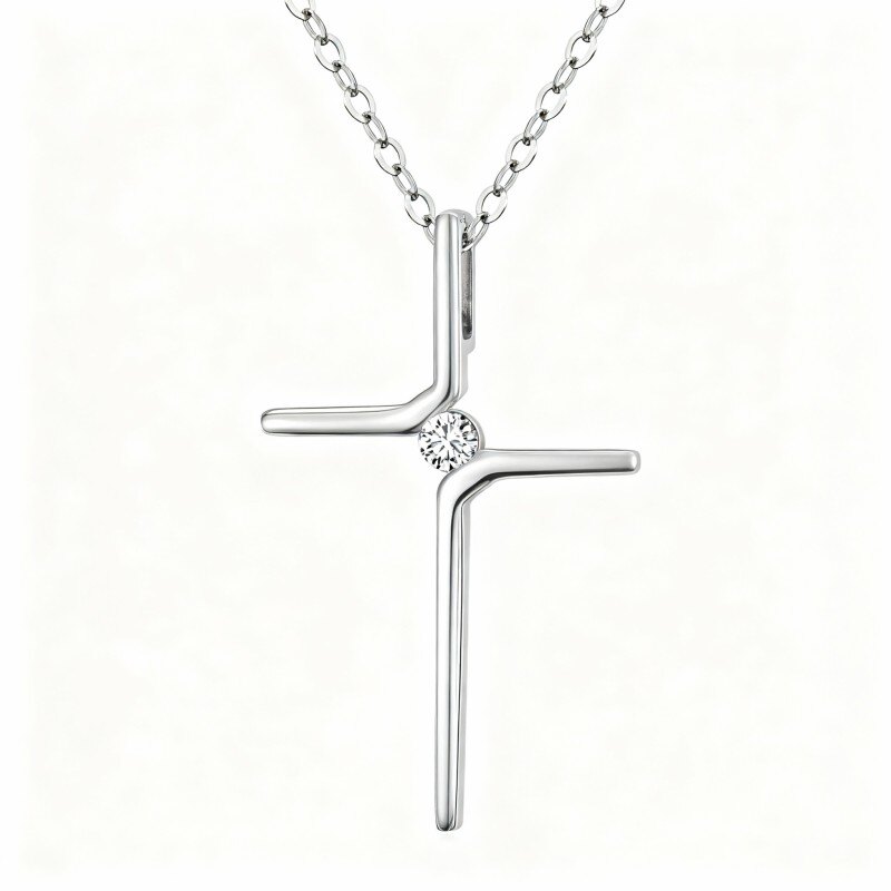 Naszyjnik z krzyżem z 14-karatowego białego złota z cyrkonią sześcienną-1