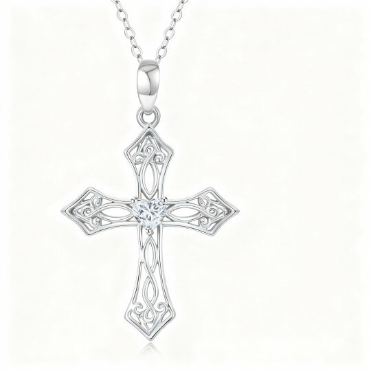 Colar com pendente de cruz em ouro branco 10K com zircónias cúbicas em forma de coração