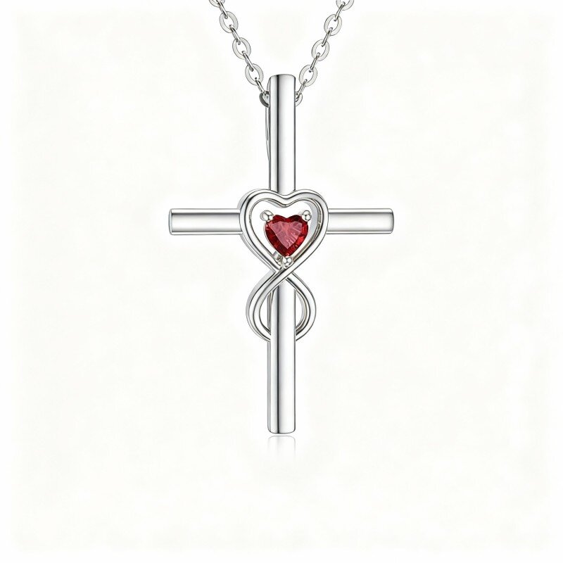 Colar com pendente de cruz e coração em ouro branco 9K com zircónias cúbicas em forma de coração-19