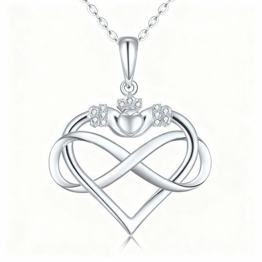قلادة من الذهب الأبيض عيار 10 قيراط مرصعة بالزركونيا المكعبة على شكل قلب ورمز اللانهاية