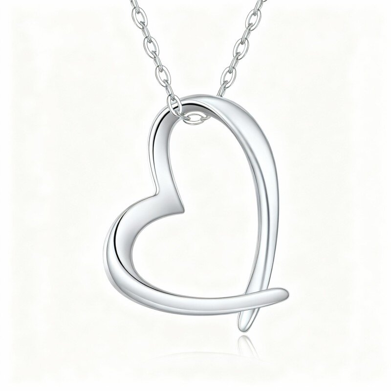 Colar com pendente coração em ouro branco 10K-19