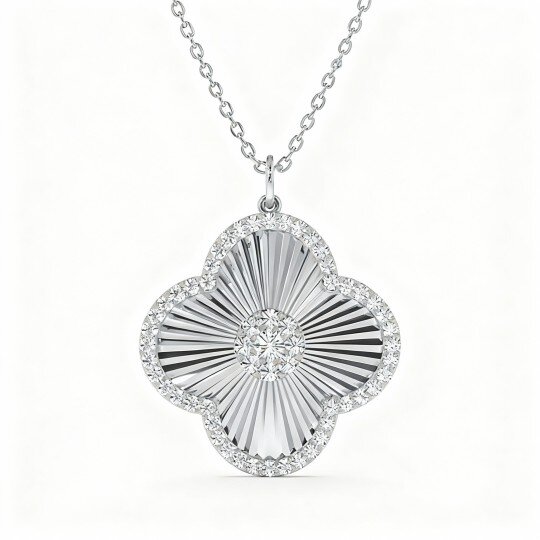 Colar com pendente trevo de quatro folhas em ouro branco de 10 quilates com diamante sintético