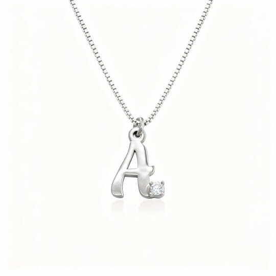Collana con ciondolo con lettera iniziale personalizzata in oro bianco 10K e diamanti creati in laboratorio