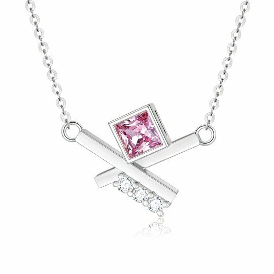 Naszyjnik z krzyżem z białego złota 10K z moissanitem