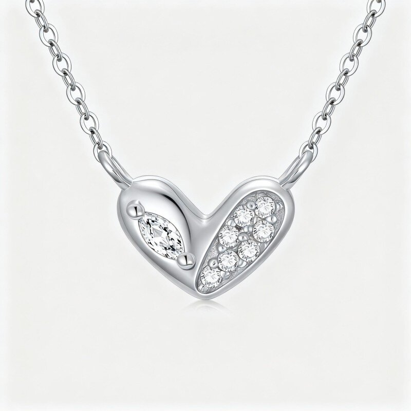 Colar com pendente coração em moissanita e ouro branco 10K-10