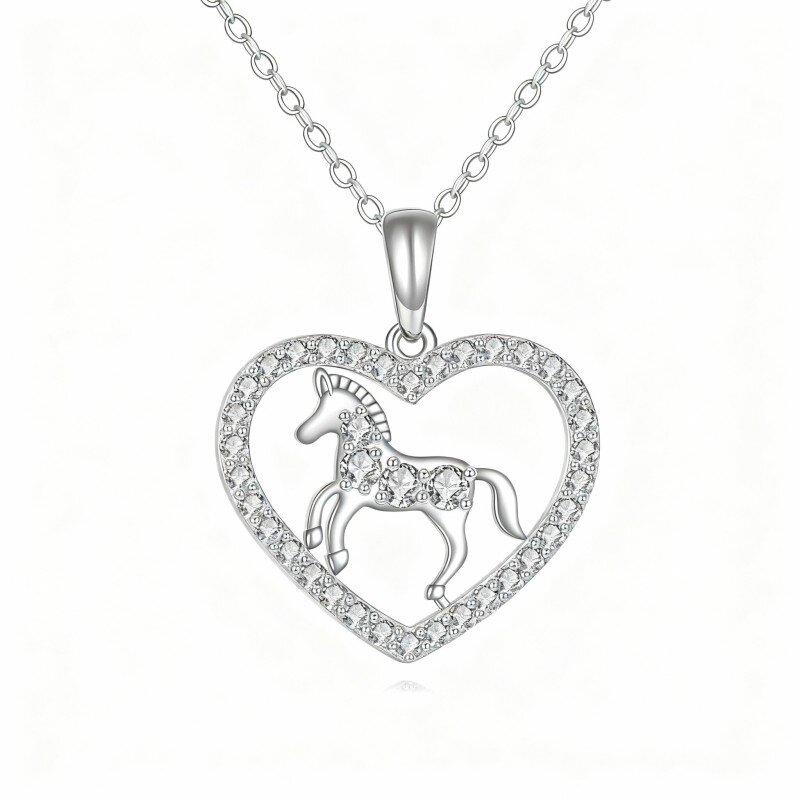 Colar com pendente de cavalo e coração em moissanita em ouro branco 10K-14