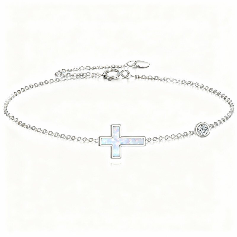 Pulseira em ouro branco 10K com moissanita e opala, cruz e pendentes redondos.-14