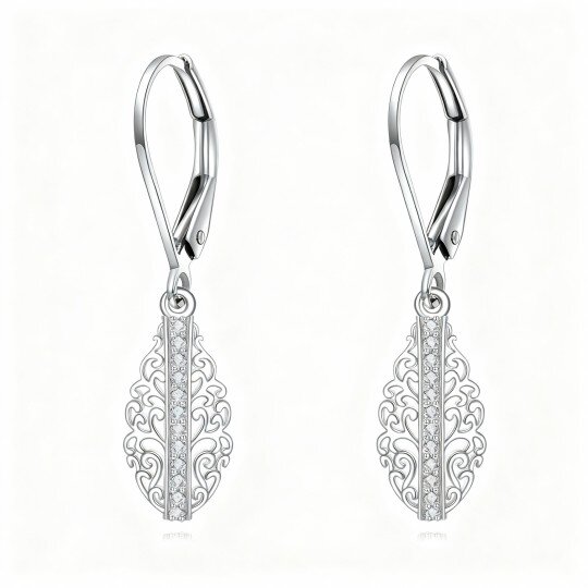 Pendientes colgantes de plumeria con moissanita en oro blanco de 10 quilates