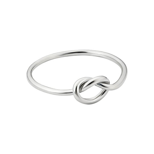 Anillo apilable de oro blanco de 10 quilates sin piedras.